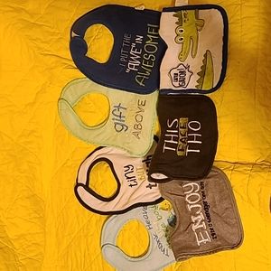 Lot of 7 Bibs for Infants